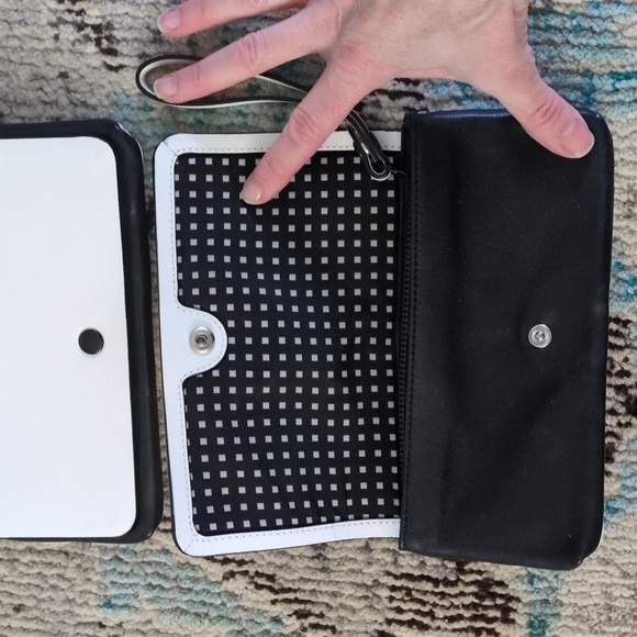 Kate Spade Saturday 2 in 1 Black & White Leather Double Wallet Wristlet - Picture 14 of 16